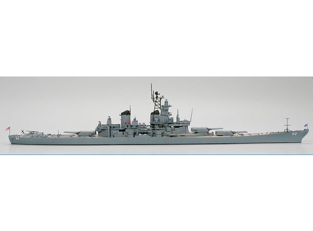 US Navy Battleship New Jersey BB-62 Tamiya 1:700 Byggsats 