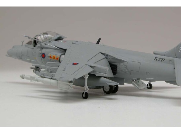 BAE Harrier GR.9A Starter Set 20cm Airfix 1:72 Byggsats 