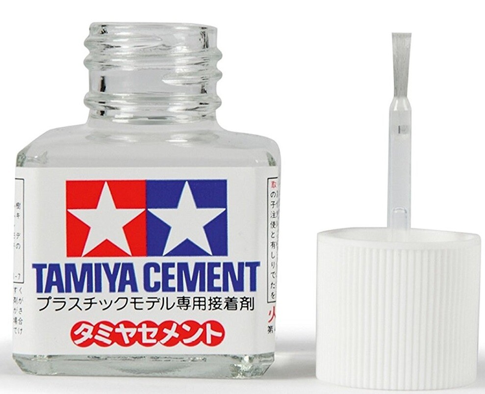 Tamiya Cement (Lim) - 40ml Flytande cement/lim för byggsatser