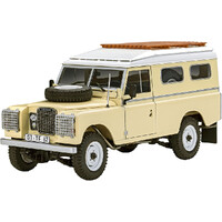 Land Rover Series III LWB Commercial Revell 1:24 Byggsats