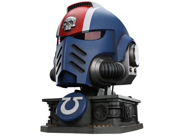 Space Marines Replica Titus Helmet 30cm With Stand 