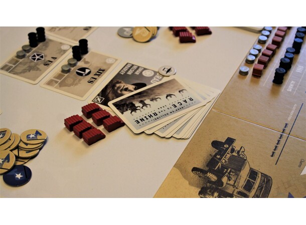 Keep em Rolling 1944 Brädspel Race to the Rhine 